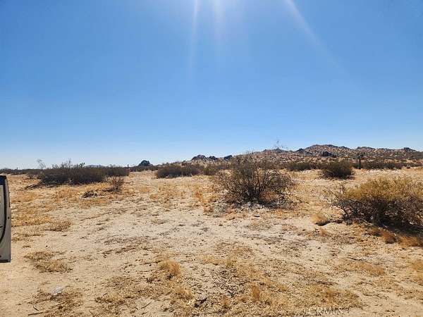 2.56 Acres of Land for Sale in Palmdale, California