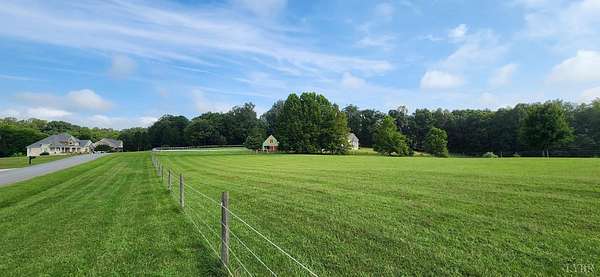 2 Acres of Residential Land for Sale in Forest, Virginia
