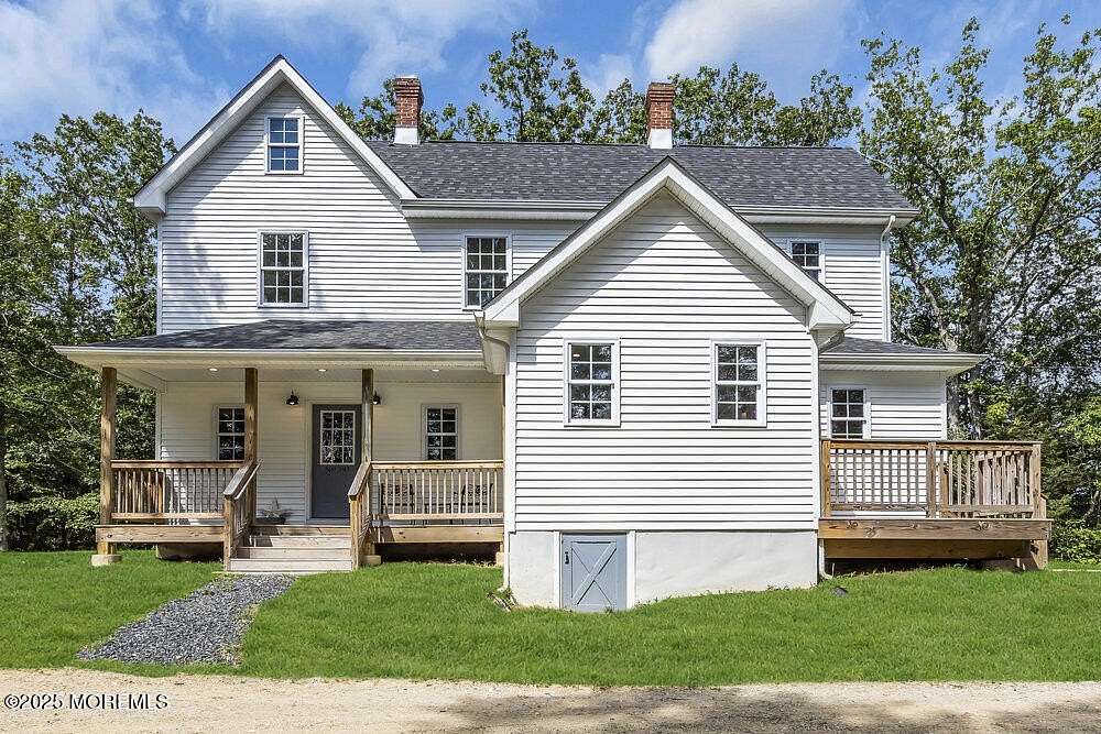 5.53 Acres of Improved Commercial Land for Sale in Jackson Township, New Jersey