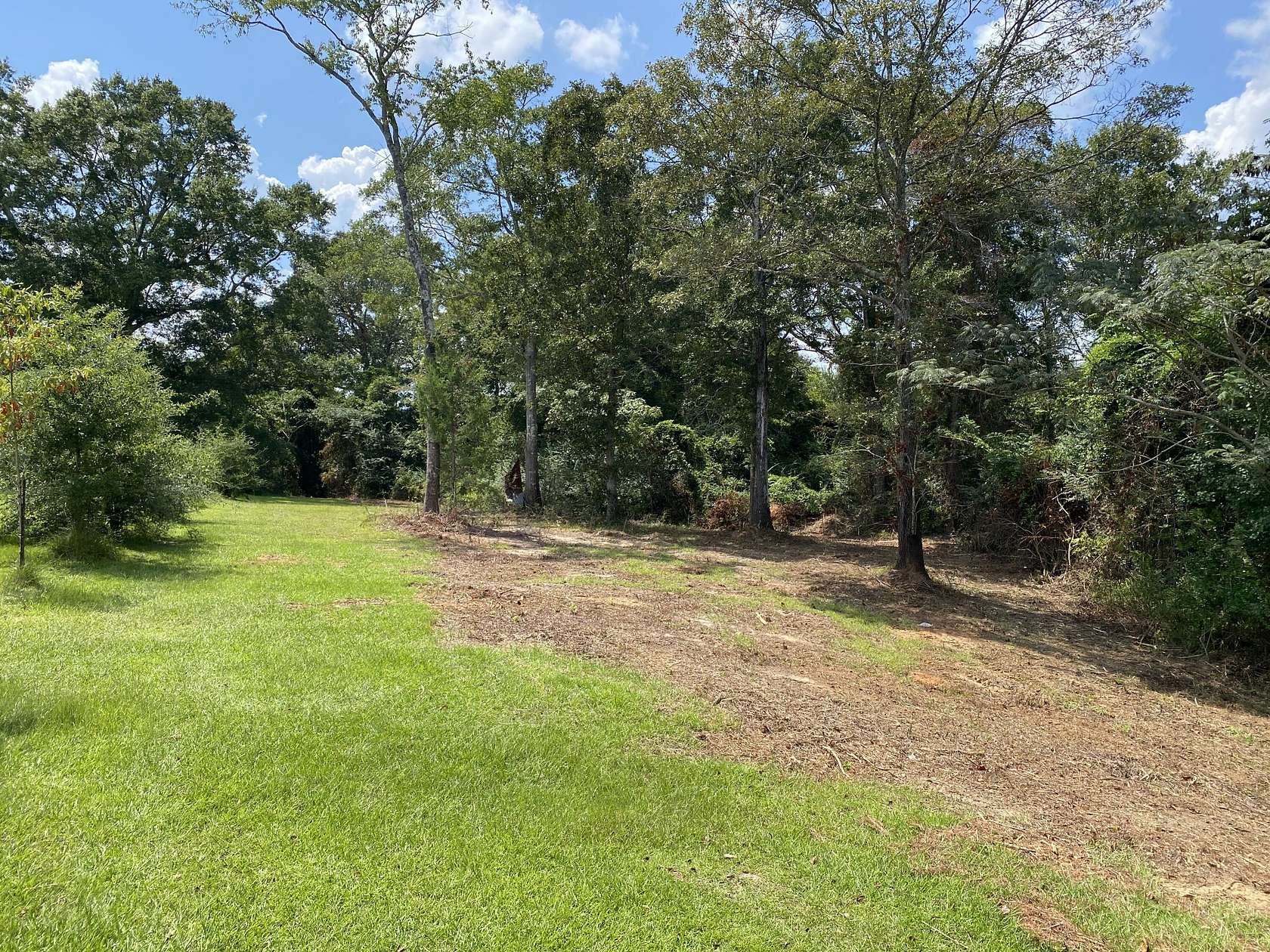 10 Acres of Residential Land for Sale in Collins, Mississippi
