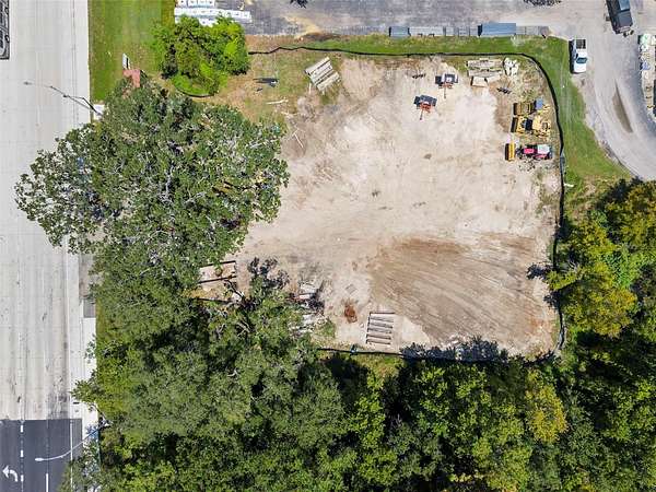 0.77 Acres of Commercial Land for Sale in Brooksville, Florida