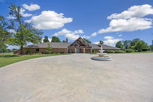 8.42 Acres of Residential Land with Home for Sale in Oklahoma City, Oklahoma