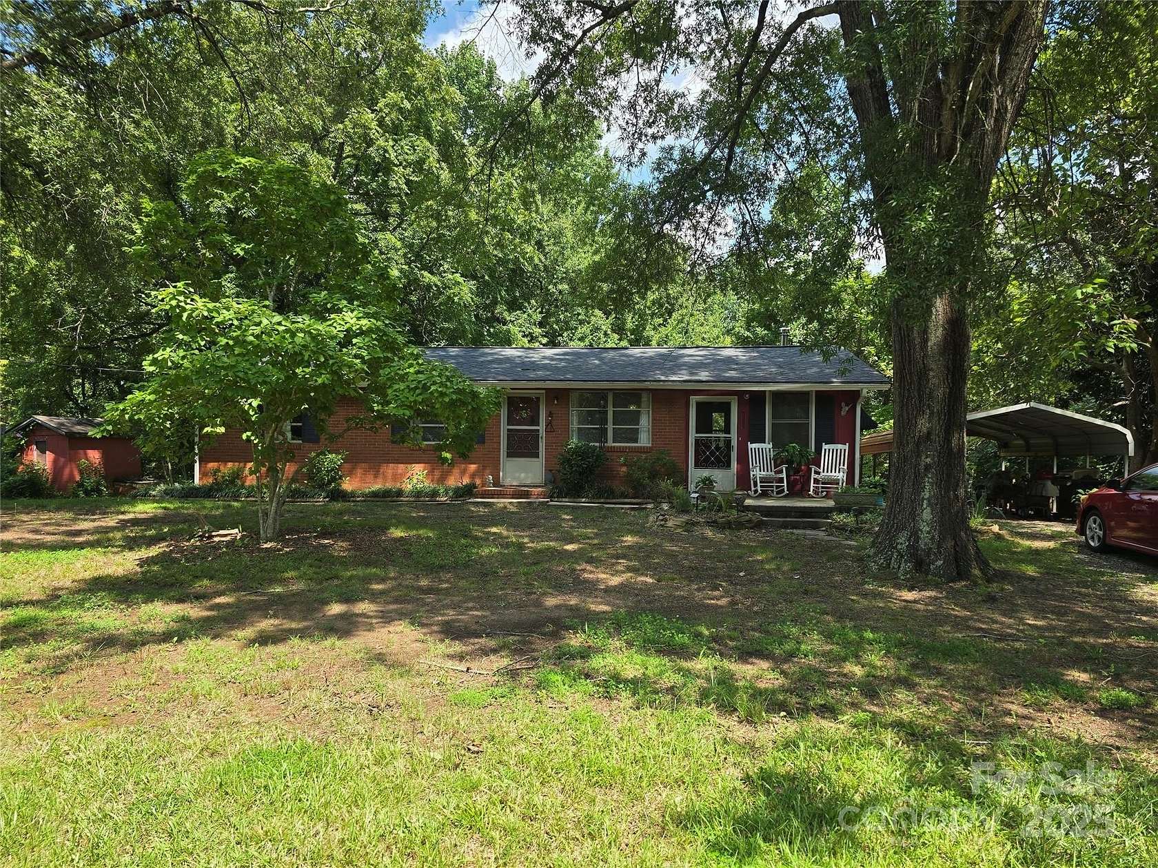 10.5 Acres of Land with Home for Sale in York, South Carolina