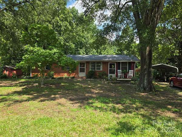 10.5 Acres of Land with Home for Sale in York, South Carolina