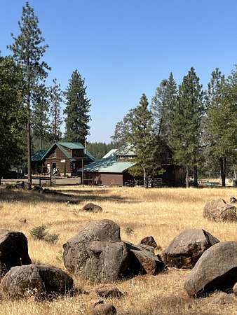 36 Acres of Land with Home for Sale in Oak Run, California