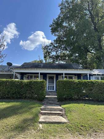 2 Acres of Improved Mixed-Use Land for Sale in El Dorado, Arkansas