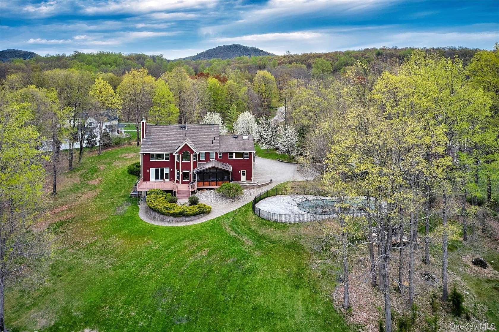 12.3 Acres of Land with Home for Sale in Warwick, New York