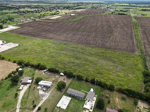 48 Acres of Land for Sale in Alvarado, Texas