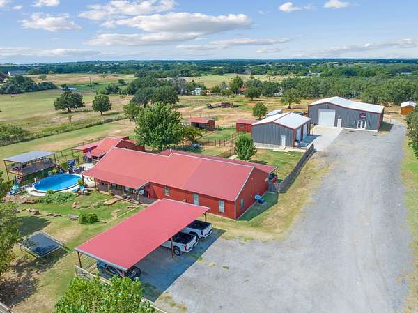 5 Acres of Improved Land for Sale in Springtown, Texas