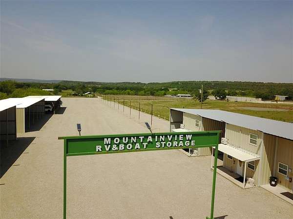 17.3 Acres of Improved Mixed-Use Land for Sale in Mineral Wells, Texas