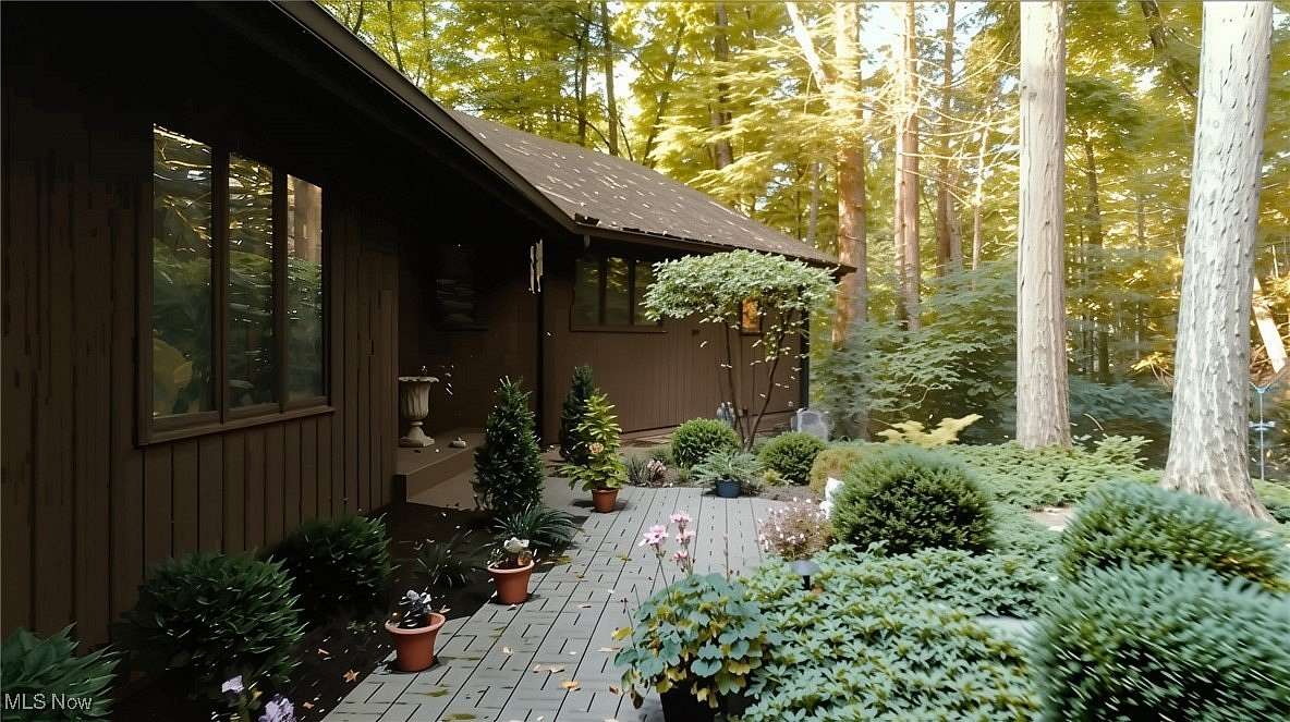 5.34 Acres of Residential Land with Home for Sale in Chagrin Falls, Ohio