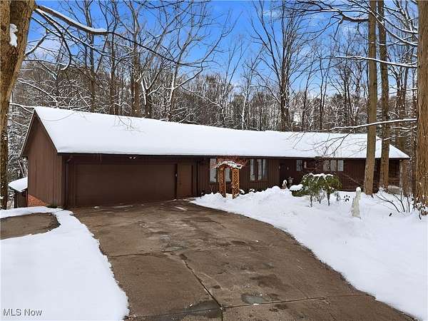 5.34 Acres of Residential Land with Home for Sale in Chagrin Falls, Ohio