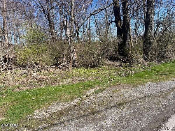 0.96 Acres of Residential Land for Sale in Johnstown, Pennsylvania