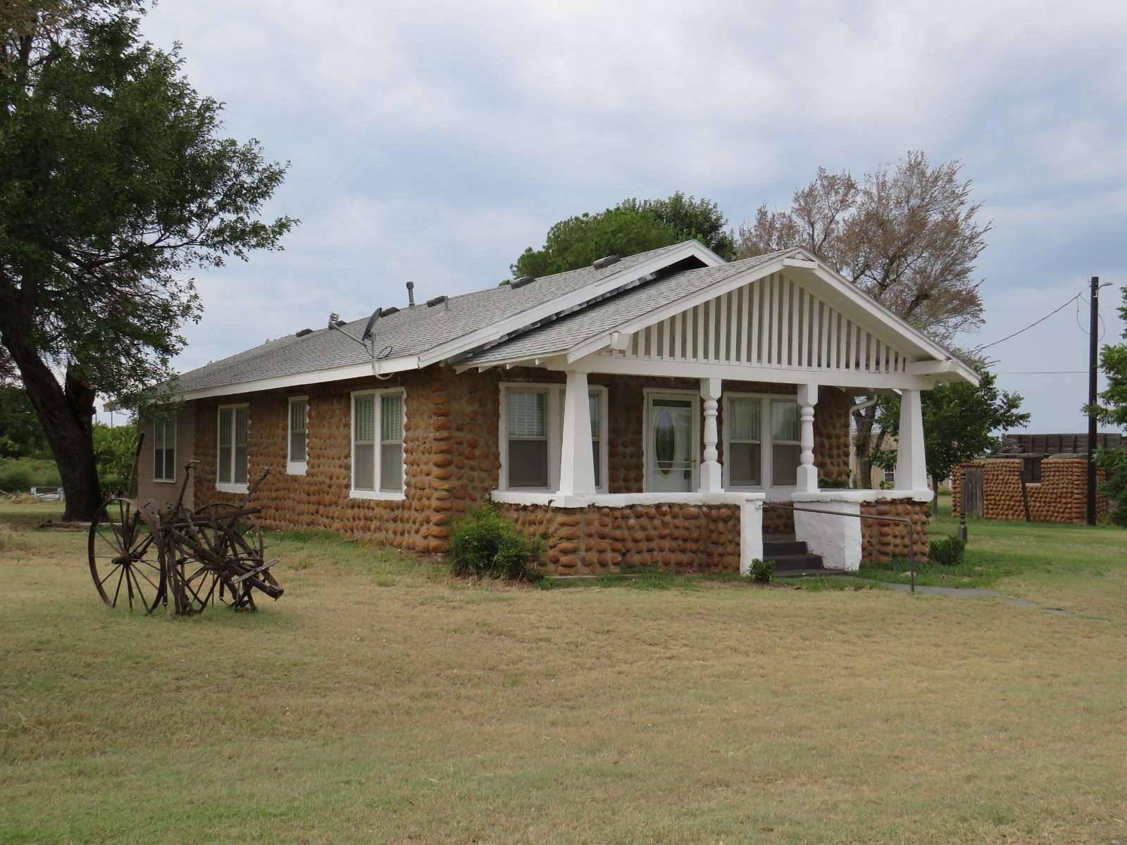 3.78 Acres of Land with Home for Sale in Mountain View, Oklahoma