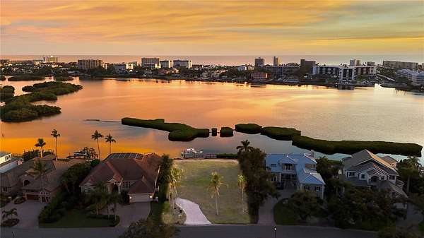 0.36 Acres of Residential Land for Sale in Sarasota, Florida