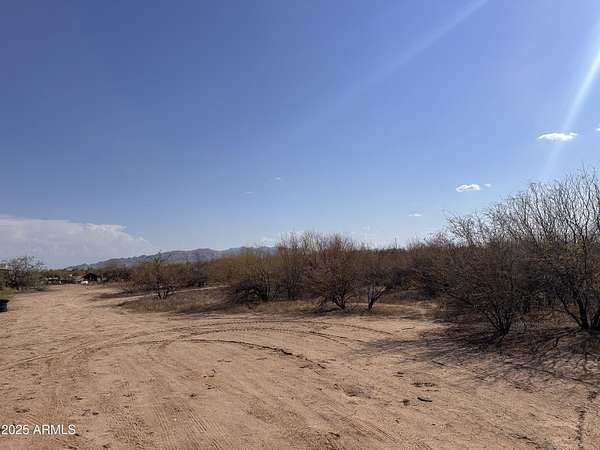 1 Acre of Residential Land for Sale in Wittmann, Arizona
