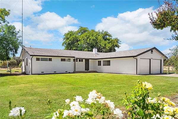 4.82 Acres of Residential Land with Home for Sale in Durham, California