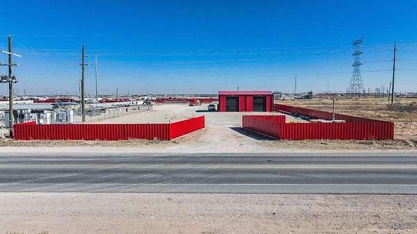 2.5 Acres of Improved Commercial Land for Sale in Midland, Texas