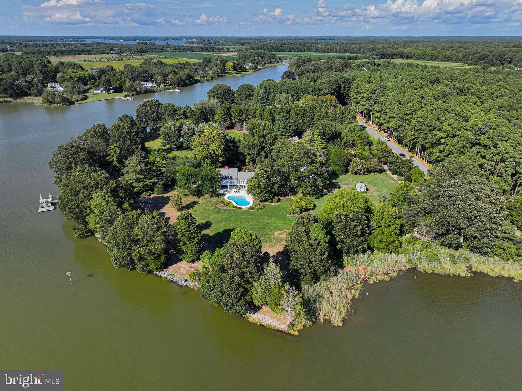 4.2 Acres of Residential Land with Home for Sale in Oxford, Maryland