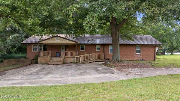 3.4 Acres of Residential Land with Home for Sale in Dudley, North Carolina