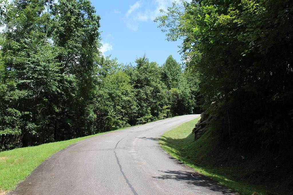 2.33 Acres of Land for Sale in Hayesville, North Carolina