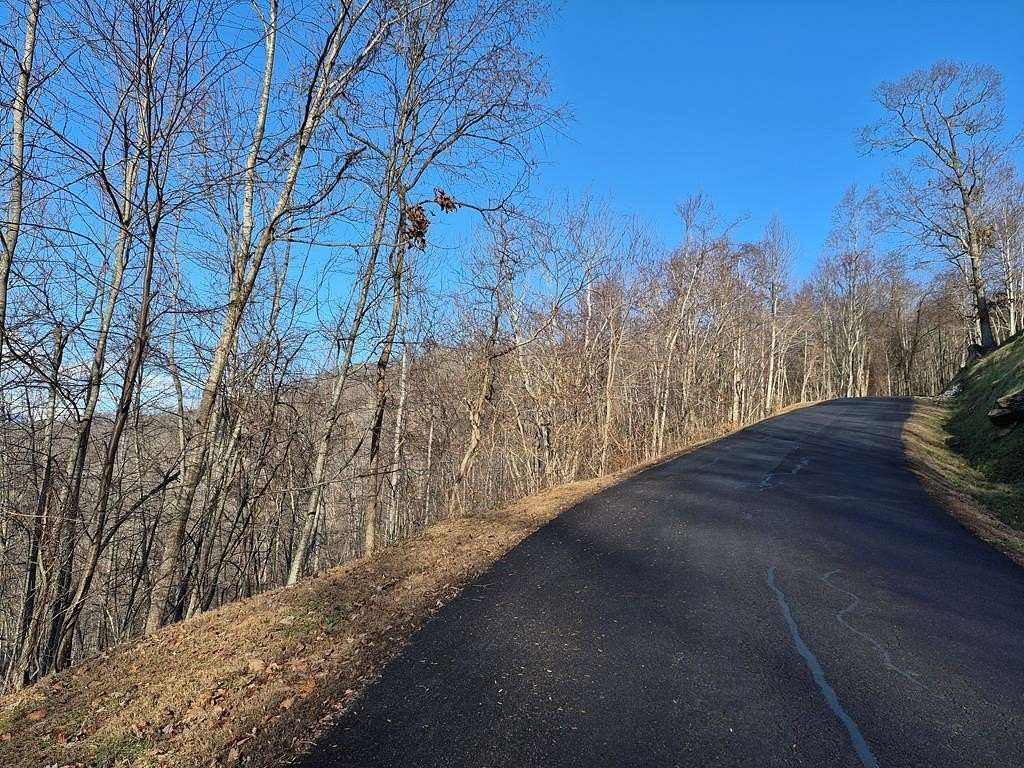 2.33 Acres of Land for Sale in Hayesville, North Carolina