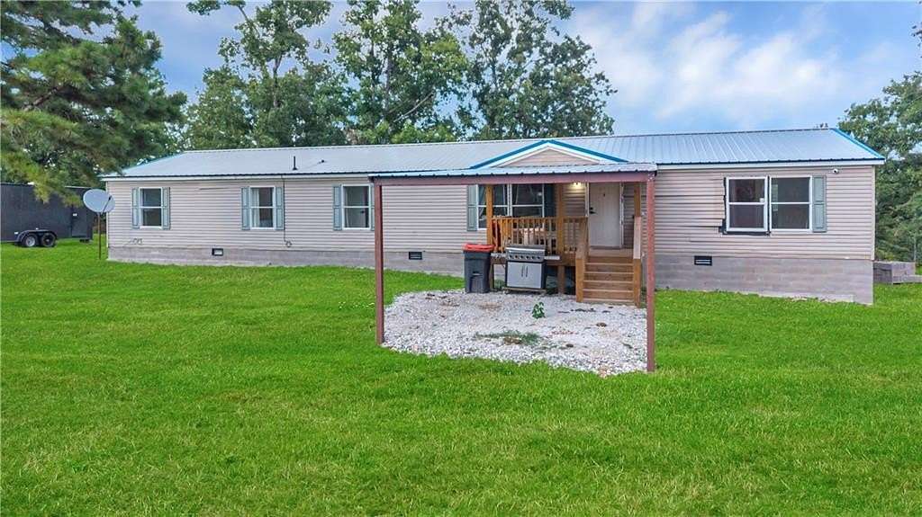 5 Acres of Residential Land with Home for Sale in Rogers, Arkansas