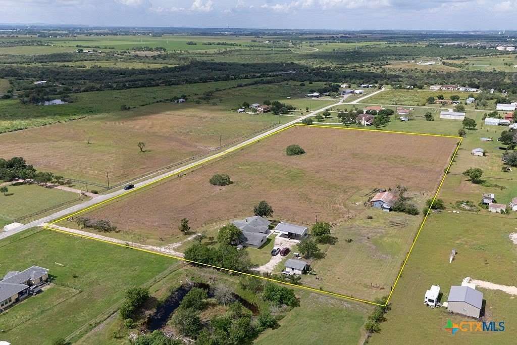 10 Acres of Land with Home for Sale in Marion, Texas