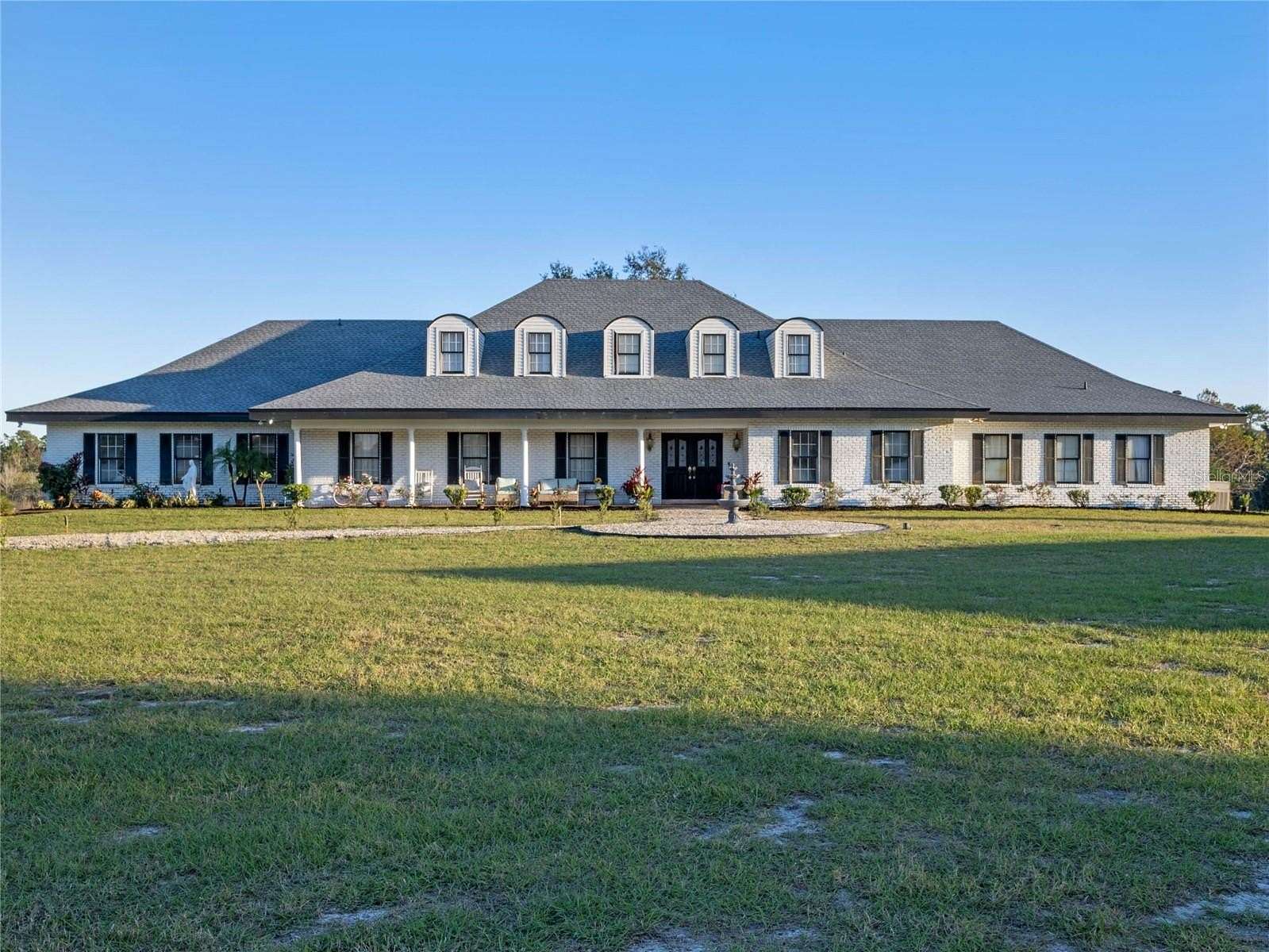 19.7 Acres of Land with Home for Lease in Oviedo, Florida