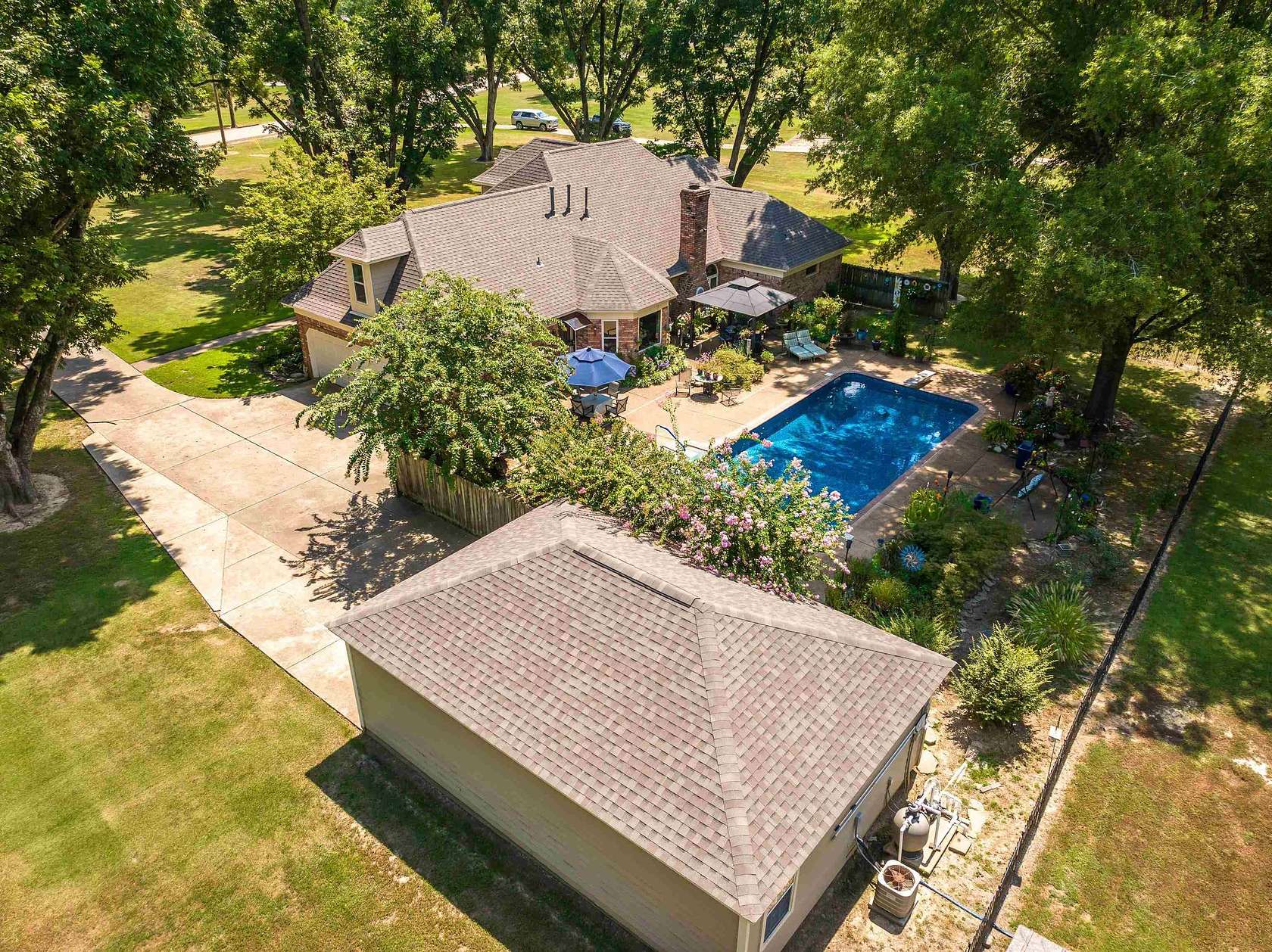 2 Acres of Residential Land with Home for Sale in Arlington, Tennessee