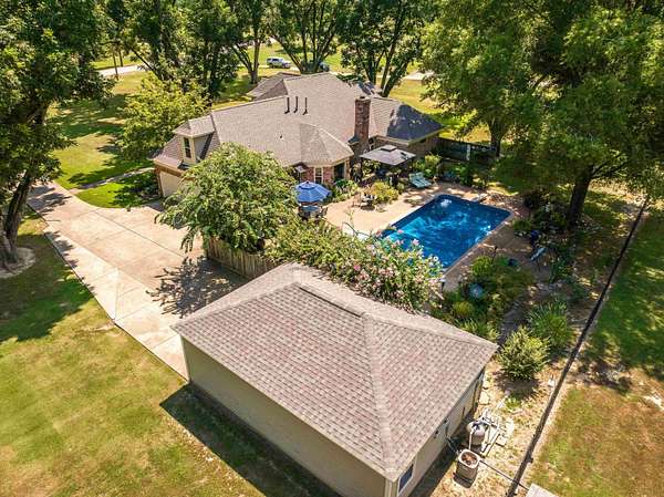 2 Acres of Residential Land with Home for Sale in Arlington, Tennessee