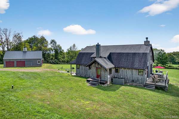 7.32 Acres of Residential Land with Home for Sale in Callicoon, New York
