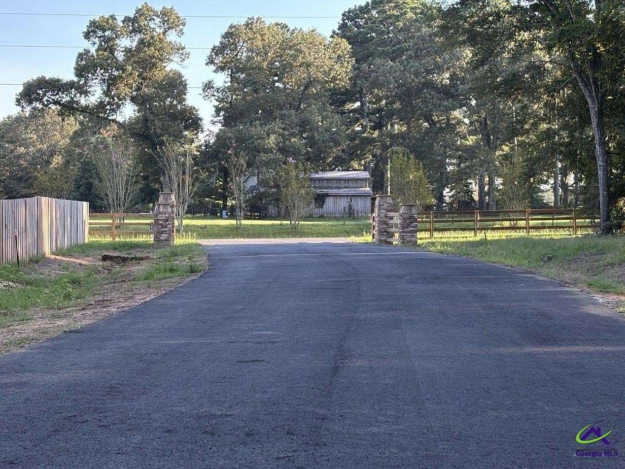 3 Acres of Residential Land for Sale in Byron, Georgia