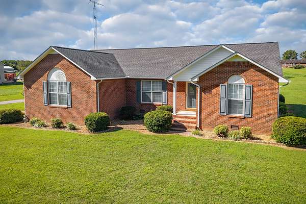 2.54 Acres of Residential Land with Home for Sale in Smithville, Tennessee