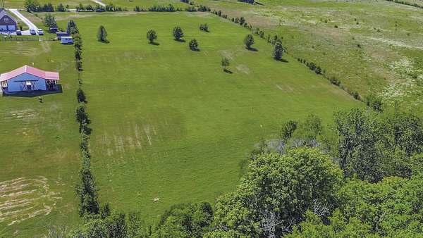 6.62 Acres of Residential Land for Sale in Spring Hill, Tennessee