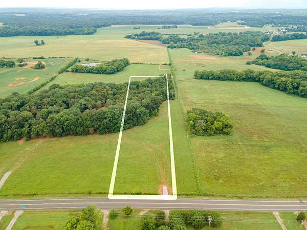 5.86 Acres of Residential Land for Sale in Lewisburg, Tennessee