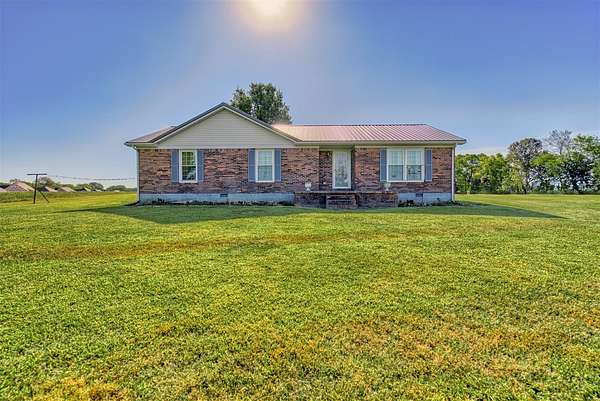 3.53 Acres of Residential Land with Home for Sale in Franklin, Kentucky