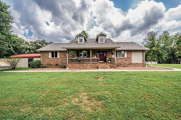 5 Acres of Land with Home for Sale in Drakesboro, Kentucky