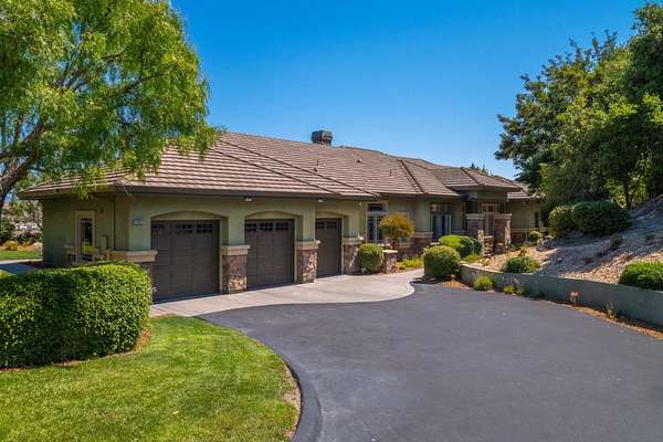 1.8 Acres of Residential Land with Home for Sale in Salinas, California