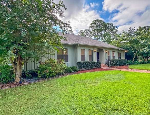 17.5 Acres of Recreational Land with Home for Sale in Climax, Georgia