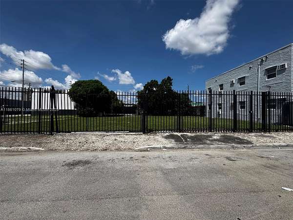 0.33 Acres of Mixed-Use Land for Sale in Miami, Florida
