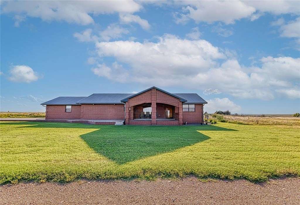 25.8 Acres of Land with Home for Sale in Leedey, Oklahoma