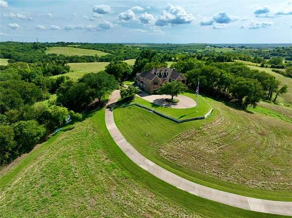 88.5 Acres of Agricultural Land with Home for Sale in Palmer, Texas