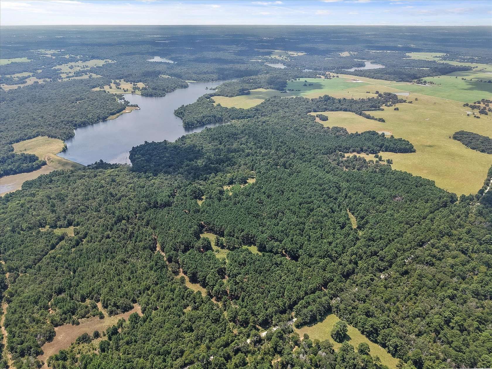 25.7 Acres of Land for Sale in Fairfield, Texas