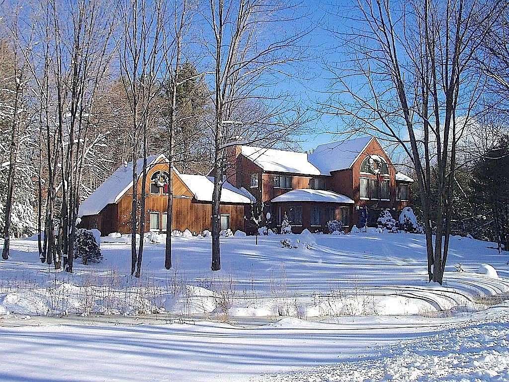 2.17 Acres of Residential Land with Home for Sale in Bedford, New Hampshire