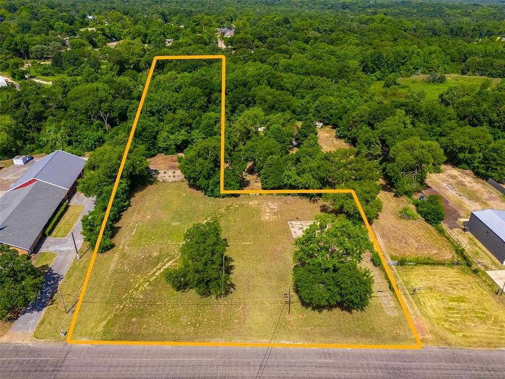 2 Acres of Residential Land for Sale in Athens, Texas