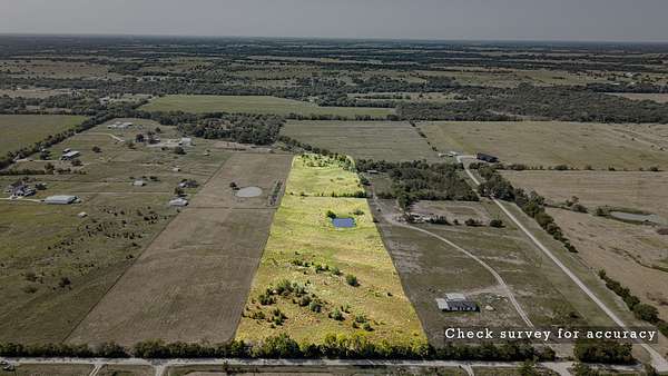 10 Acres of Land for Sale in Wills Point, Texas