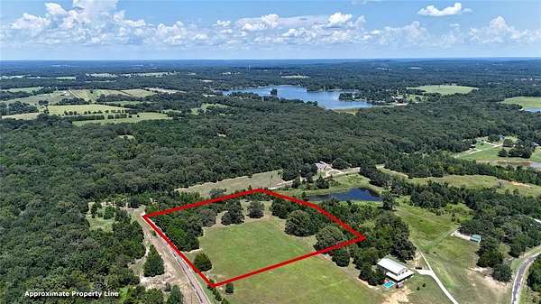 8 Acres of Residential Land for Sale in Murchison, Texas