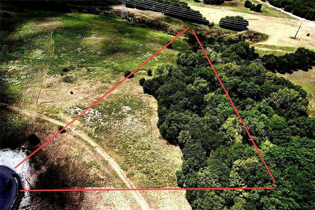 2.33 Acres of Residential Land for Sale in Alvord, Texas