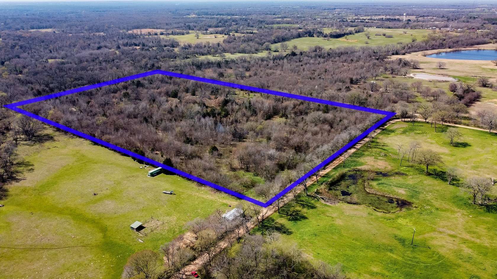25 Acres of Land for Sale in Pickton, Texas
